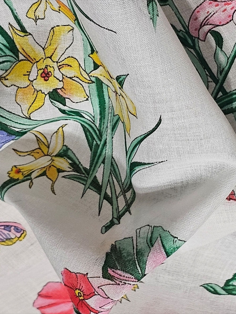 GUCCI SCARF - Picture 10 of 14